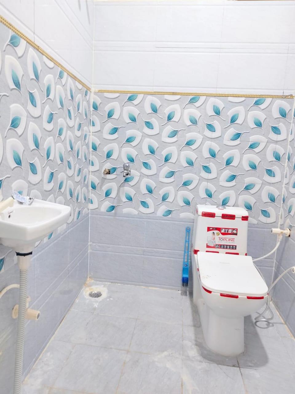 Hotel Crystal Dreams Mathura Zewnętrze zdjęcie